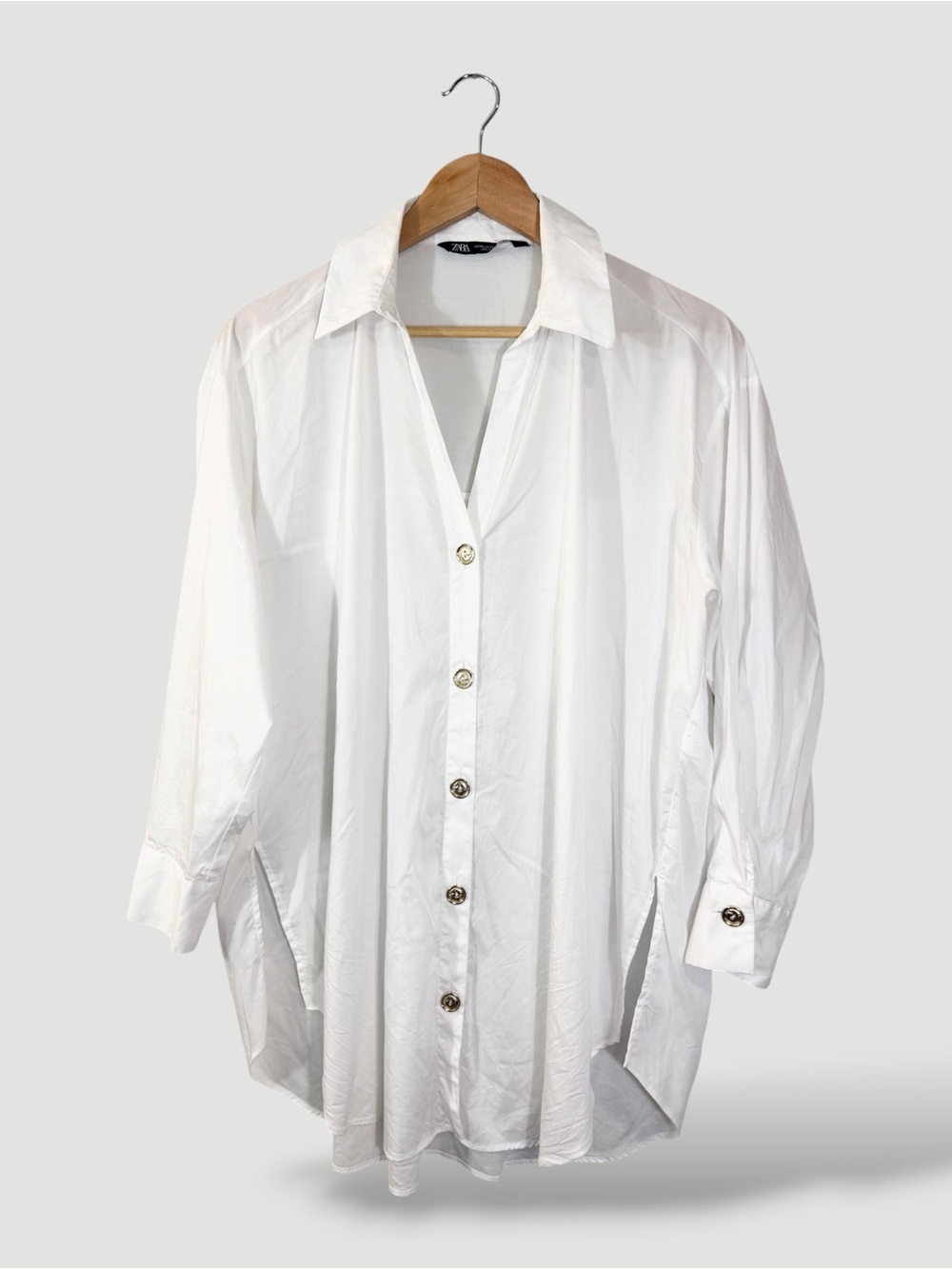 Zara White Boyfriend Button Down Shirt XS Oversized Minimalist Neutral Staple